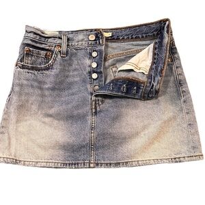 Levi’s Icon Skirt Denim Mini Vintage Style Button Fly Size 26 Y2K Levi’s